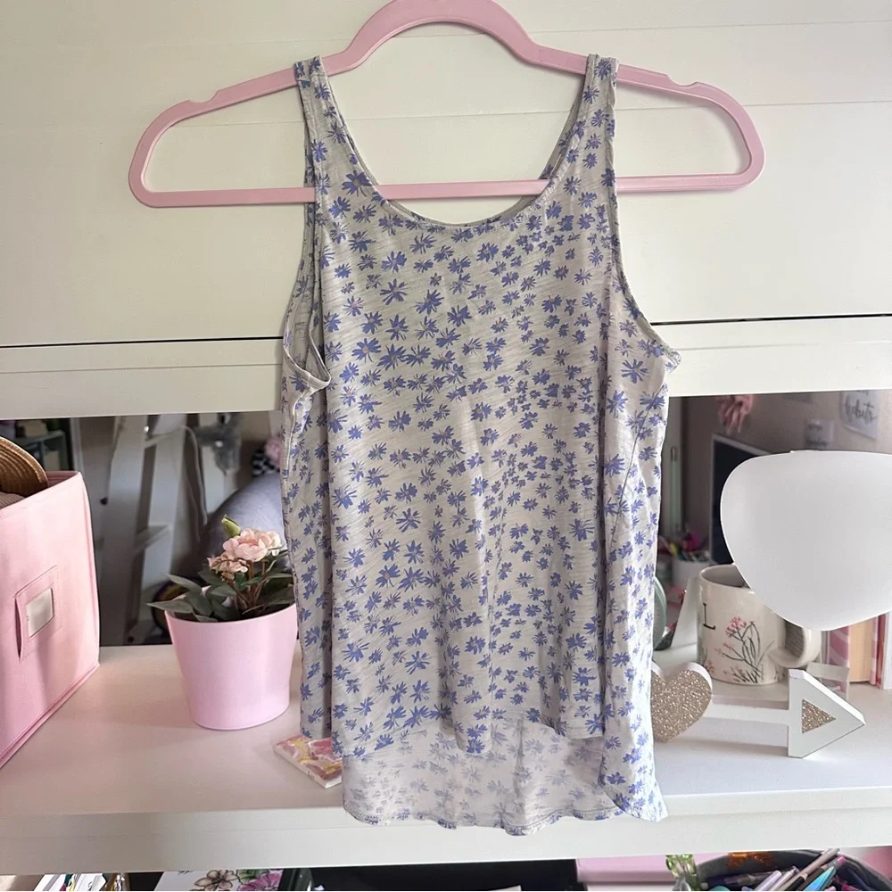 Old Navy Lilac Blue Grey Floral Camisole Scoop Neck Tank Top